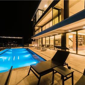 Luxury 7 Bedroom Dubrovnik Beachfront Villa with Infinity Pool, Sleeps 14